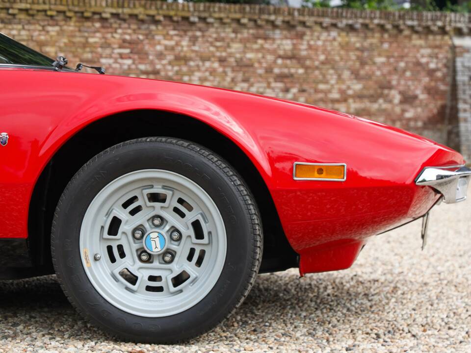 Image 19/50 of De Tomaso Pantera (1972)