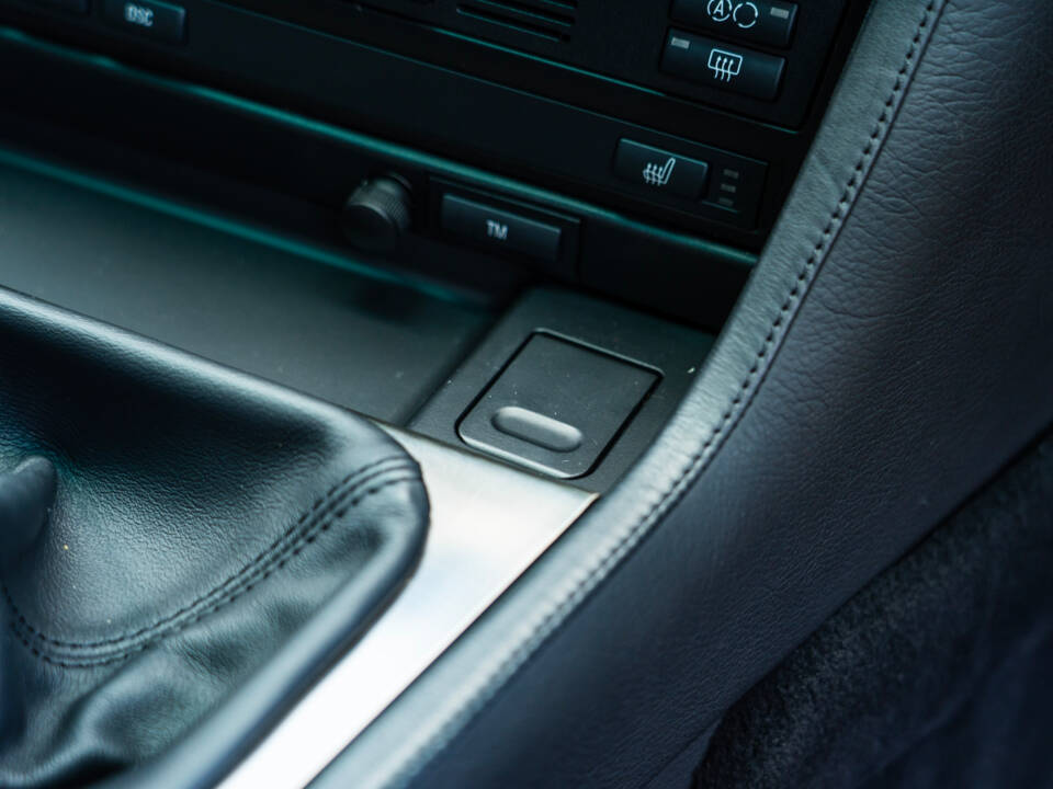 Image 35/56 of BMW M5 (2000)