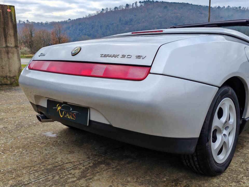 Bild 28/40 von Alfa Romeo Spider 2.0 Twin Spark 16V (1997)