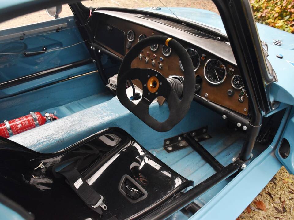 Image 25/44 of Lotus Elan (1965)