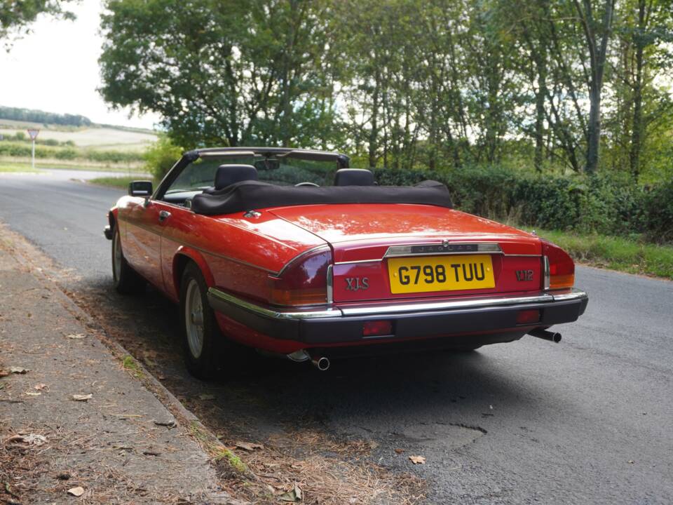 Image 4/23 de Jaguar XJS 5.3 V12 (1989)