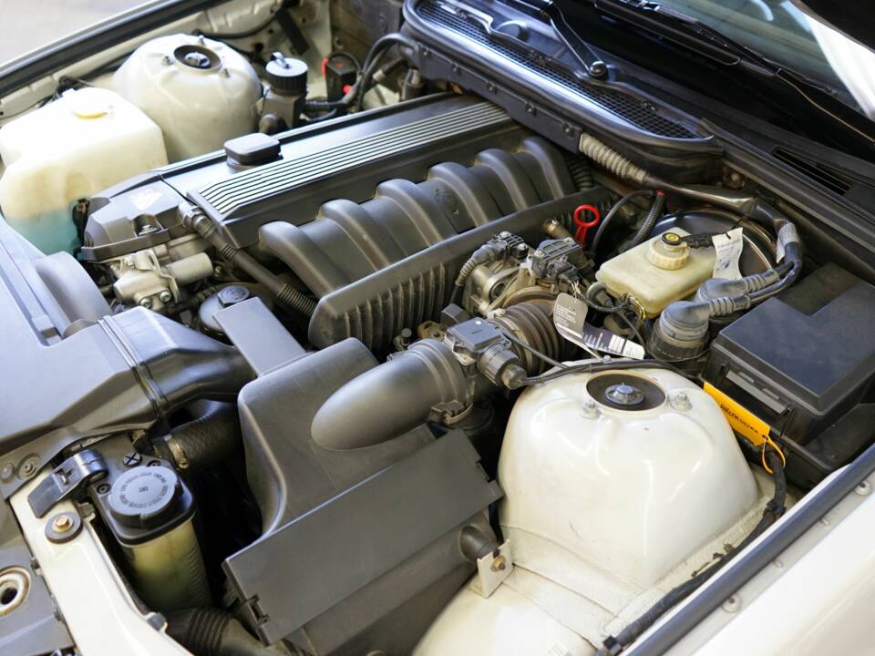 Image 24/27 of BMW 323ti Compact (1998)
