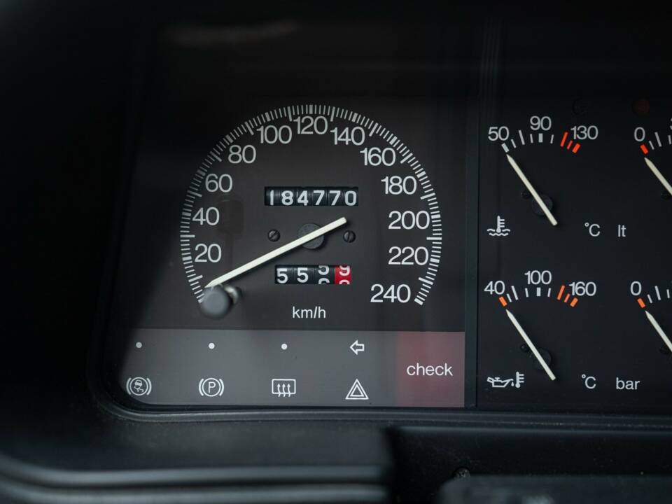 Immagine 20/42 di Lancia Thema 6V (1985)
