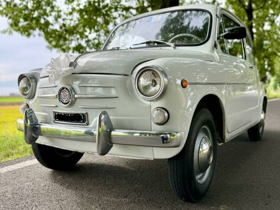 Image 10/28 of FIAT 600 D (1964)