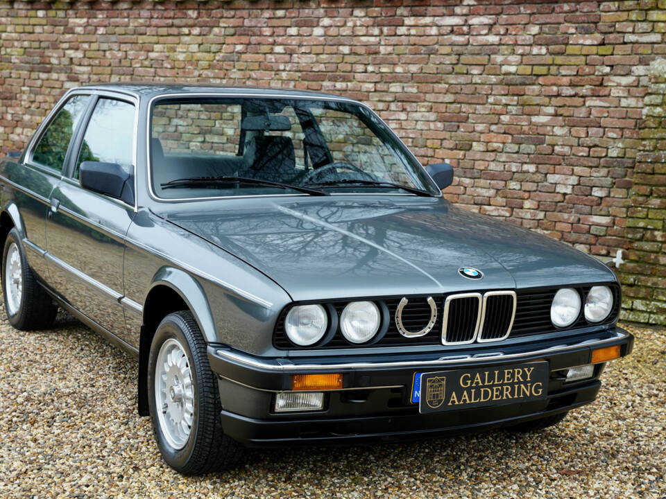 Afbeelding 12/50 van BMW 323i (1986)