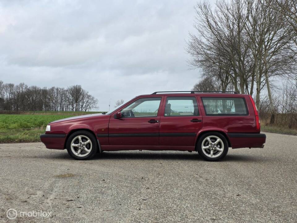 Image 9/38 de Volvo 850 2.5-20V (1995)