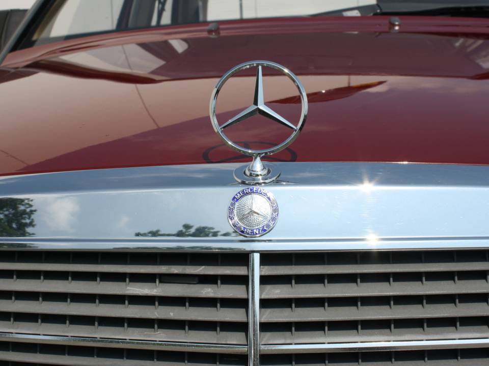 Image 3/16 of Mercedes-Benz 190 D (1985)