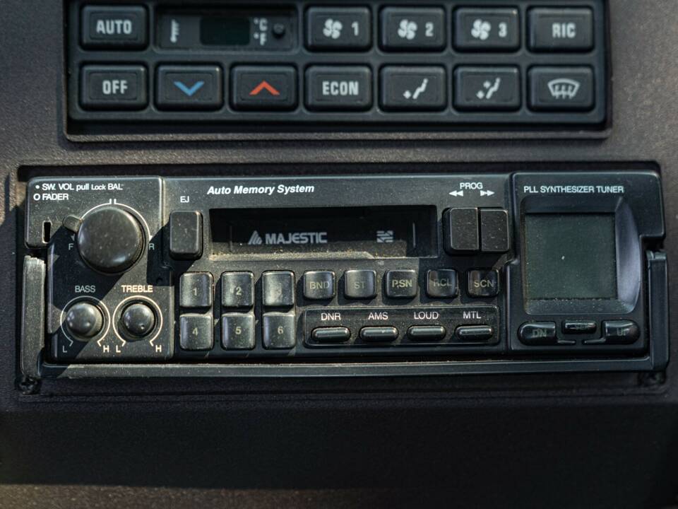 Bild 39/50 von Maserati Biturbo i (1988)