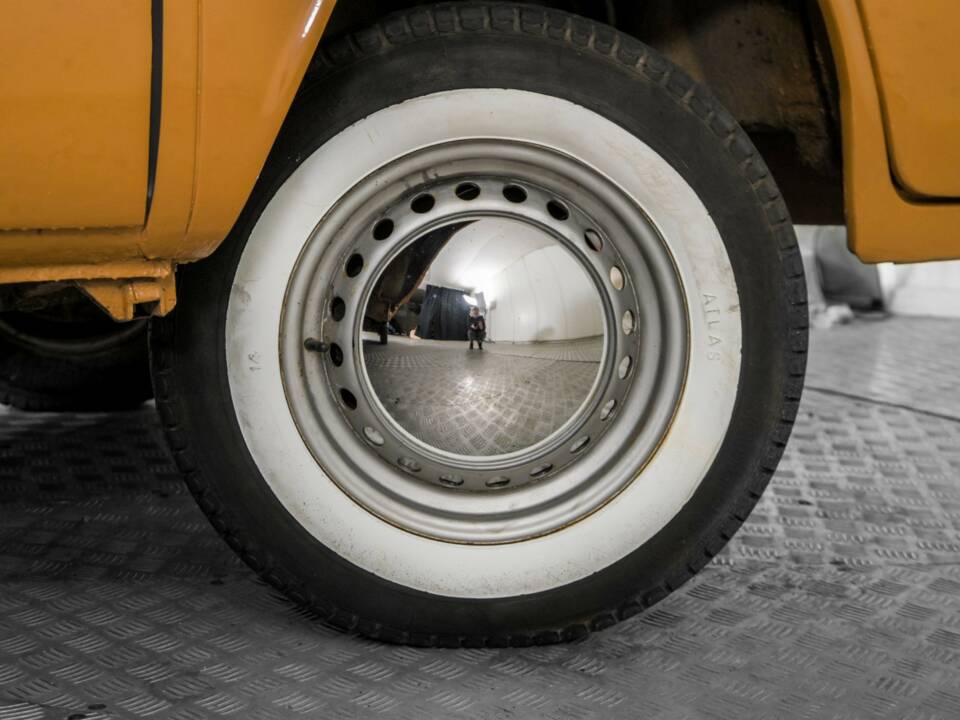 Bild 45/50 von Volkswagen T2b Pickup Double Cabin (1977)
