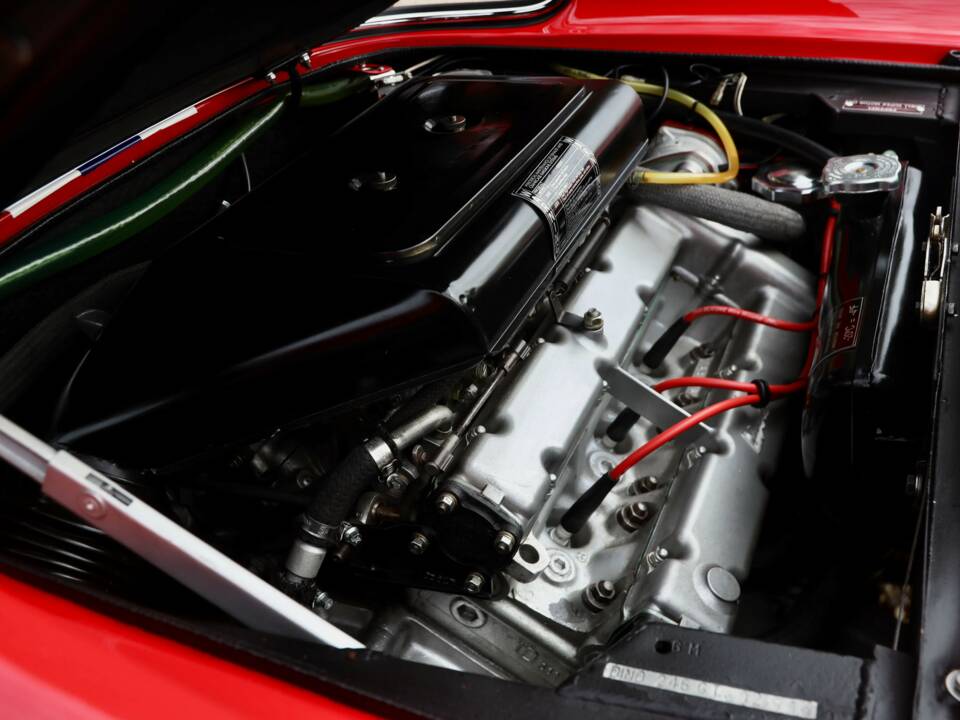 Immagine 19/50 di Ferrari Dino 246 GT (1971)