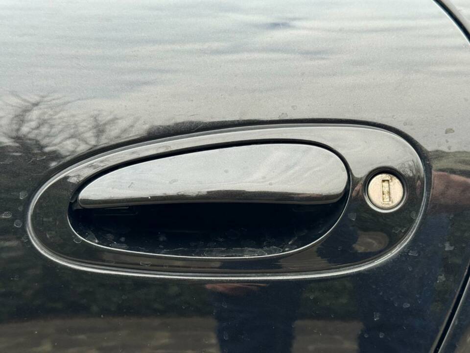 Image 24/34 of Porsche Boxster (2000)