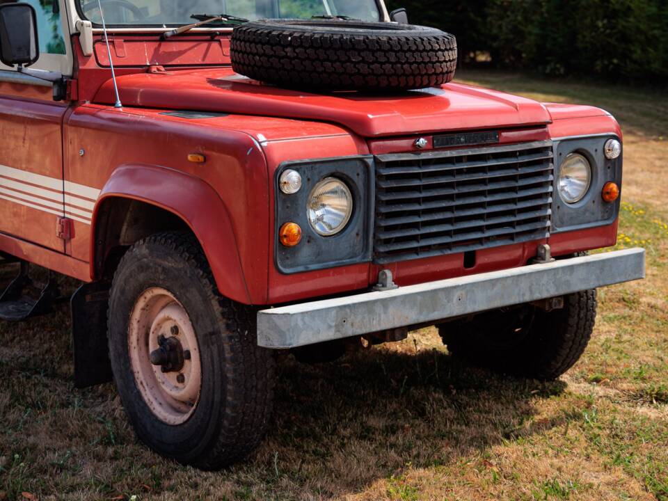 Afbeelding 20/50 van Land Rover Defender 110 (1983)