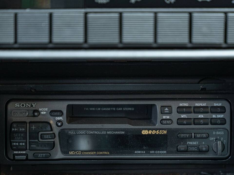 Image 49/50 of Alfa Romeo 164 2.0 (1990)