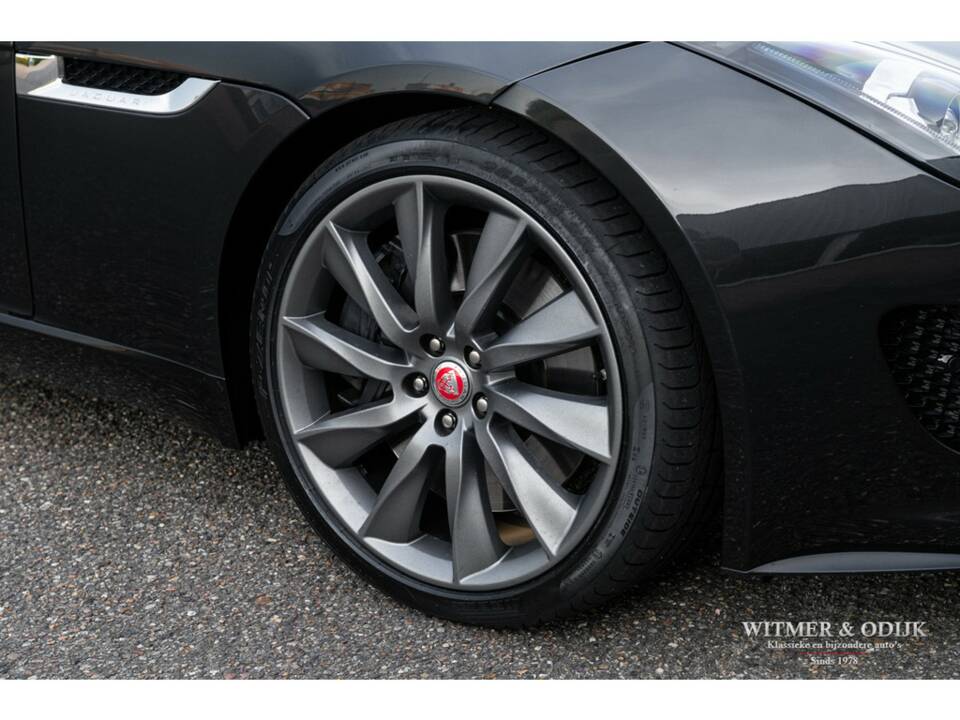 Image 32/37 de Jaguar F-Type S (2014)