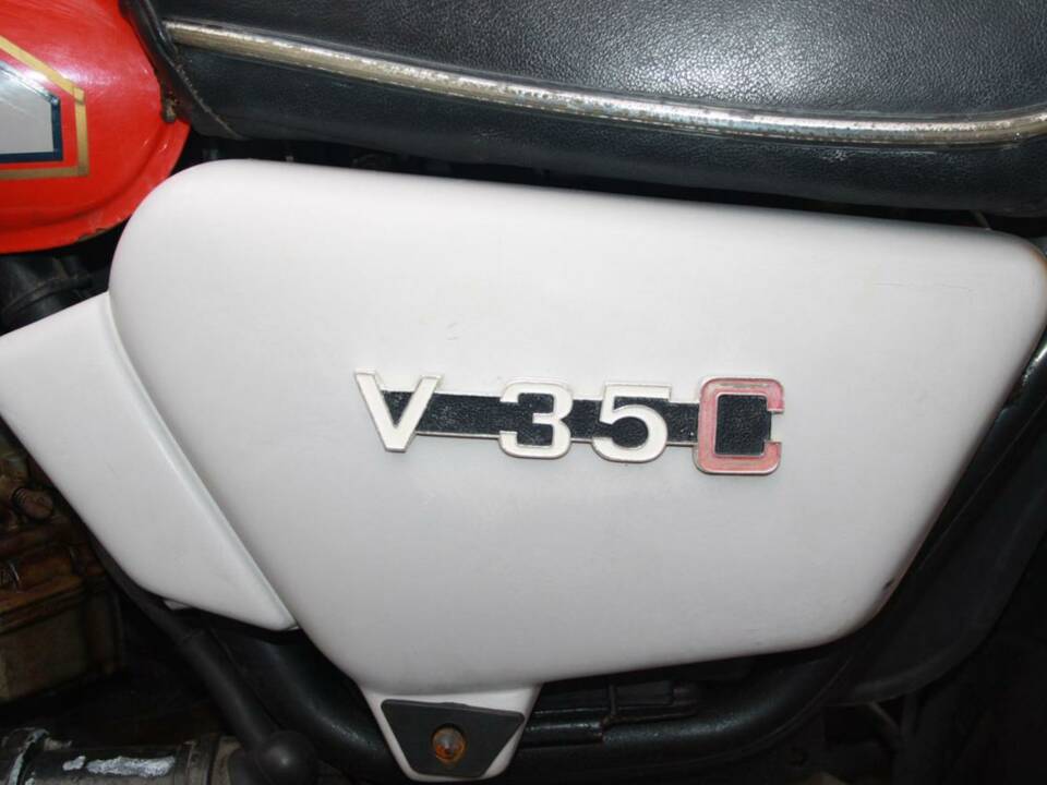 Image 26/50 de Moto Guzzi DUMMY (1984)