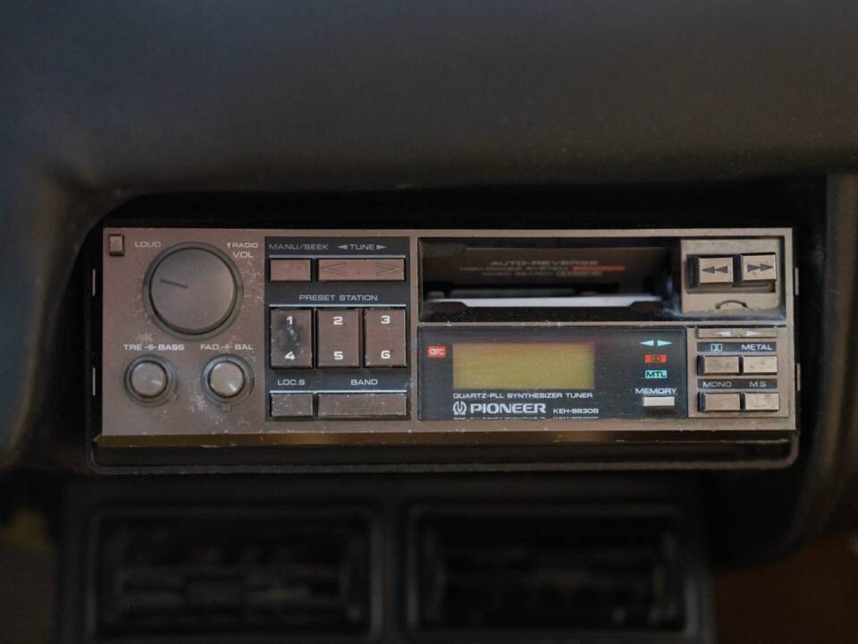 Bild 70/85 von Ferrari 308 GTSi Quattrovalvole (1985)