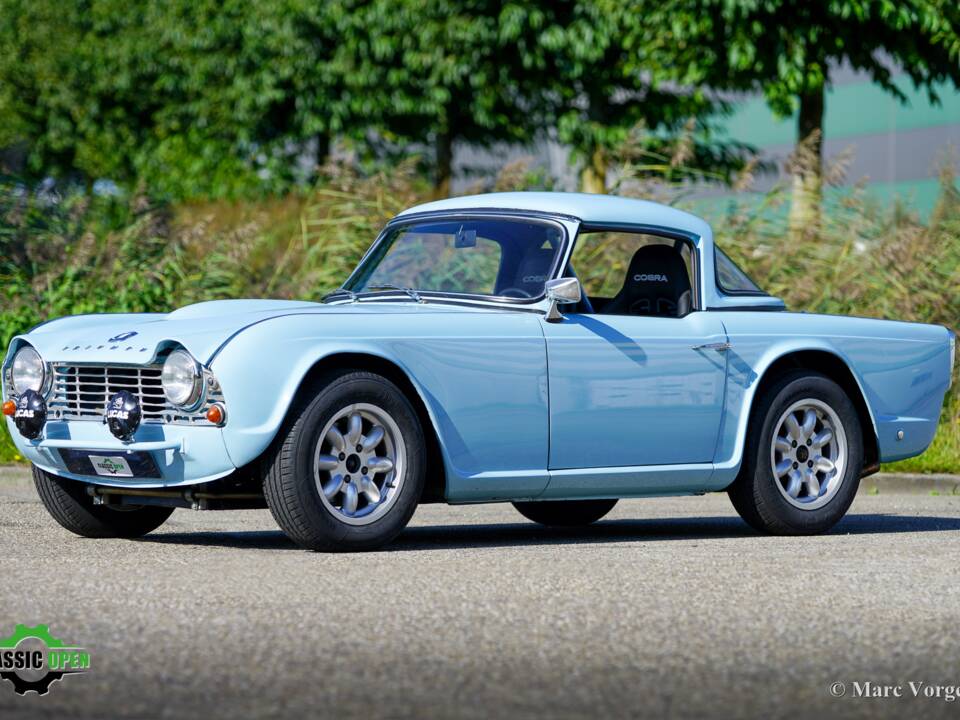 Image 1/43 of Triumph TR 4 (1962)