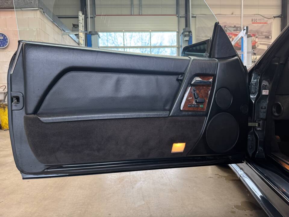 Imagen 21/46 de Mercedes-Benz 500 SL 6.0 AMG (1992)