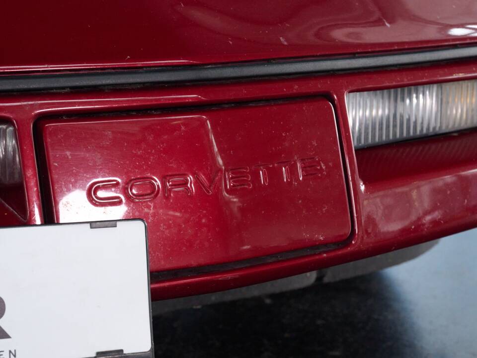 Imagen 8/50 de Chevrolet Corvette Convertible (1990)