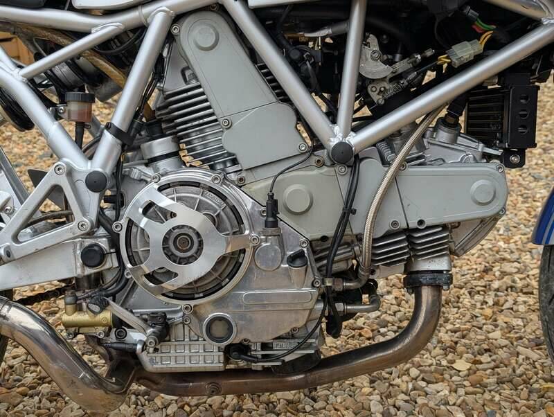 Image 3/26 of Ducati DUMMY (1998)