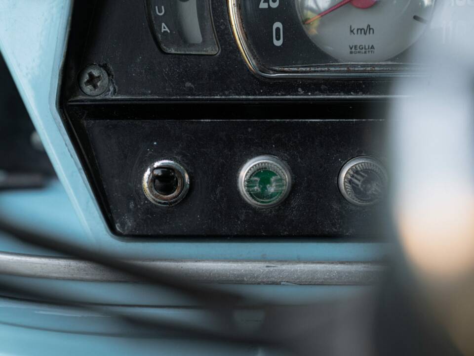 Bild 34/50 von FIAT 600 T Coriasco (1968)