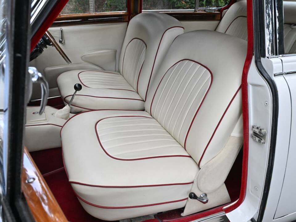 Bild 35/50 von Jaguar Mk II 3.8 (1961)