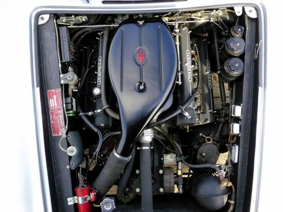 Maserati Quattroporte silbergrau metallic 1966