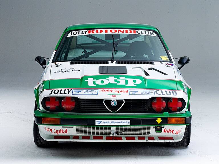 Image 1/19 of Alfa Romeo GTV 6 2.5 (1982)