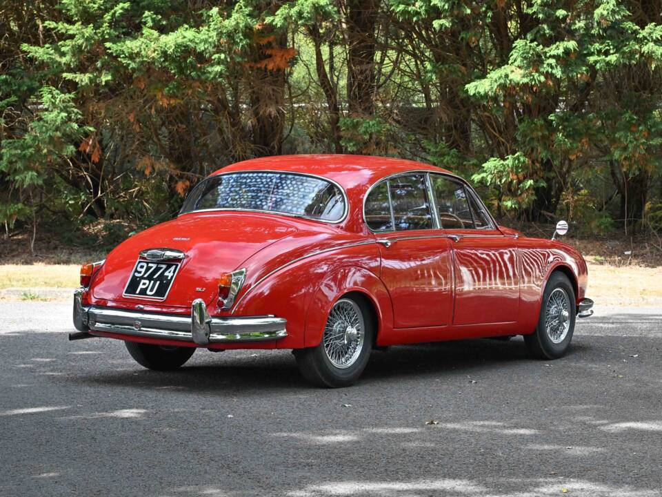 Bild 3/50 von Jaguar Mk II 2.4 (1961)