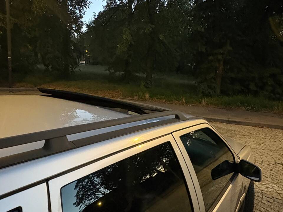 Bild 19/34 von Volvo V70 R AWD (1998)