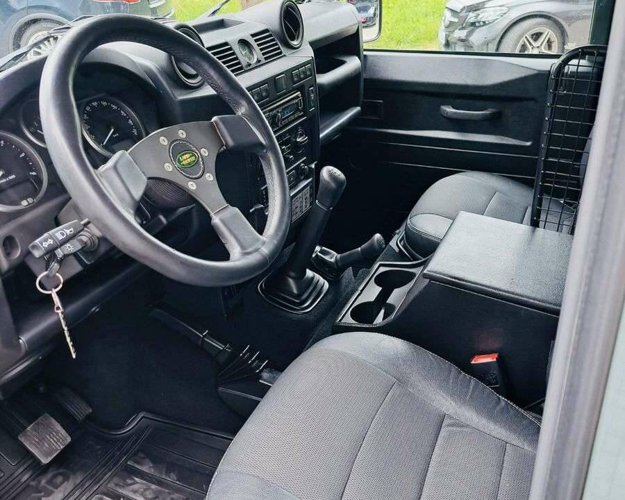 Bild 9/14 von Land Rover Defender 90 (2015)
