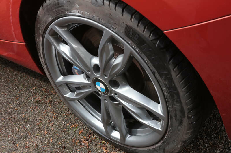 Image 16/27 of BMW M135i (2013)