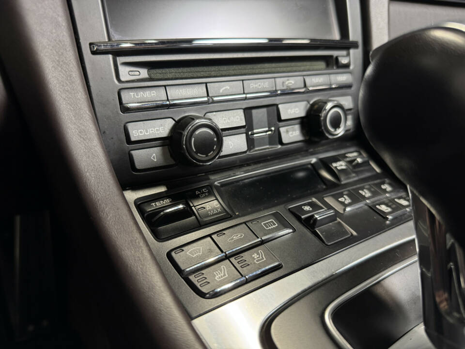 Image 40/50 de Porsche 911 Carrera S (2013)