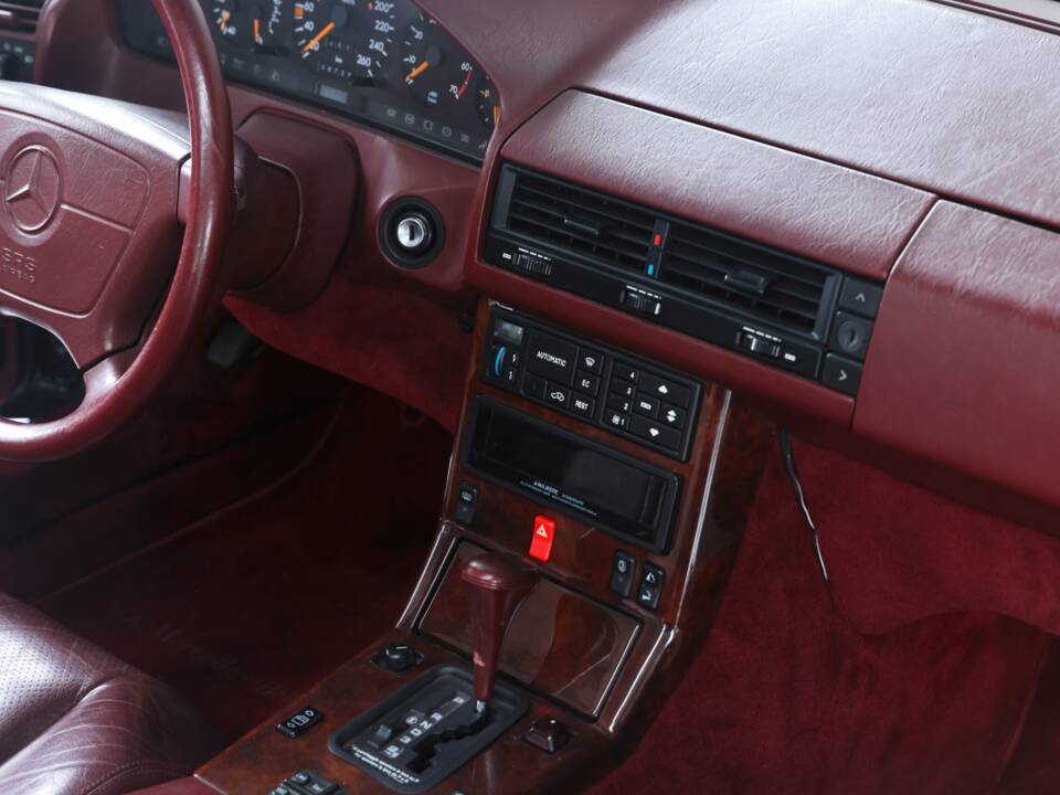 Image 16/37 of Mercedes-Benz SL 500 (1995)