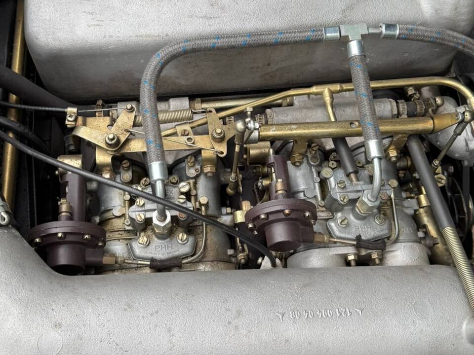 Image 21/23 of Mercedes-Benz 190 SL (1959)