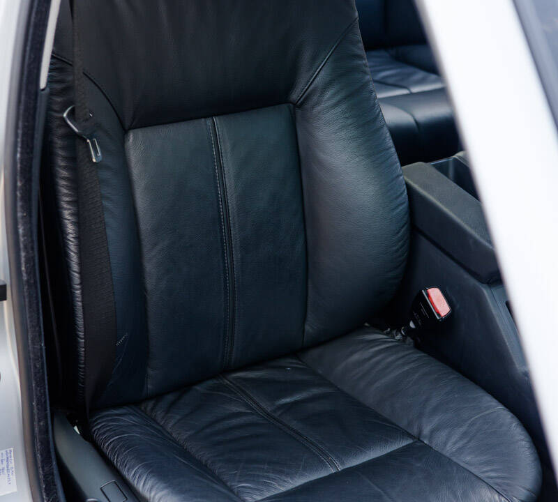 Bild 22/31 von BMW 528i (1996)