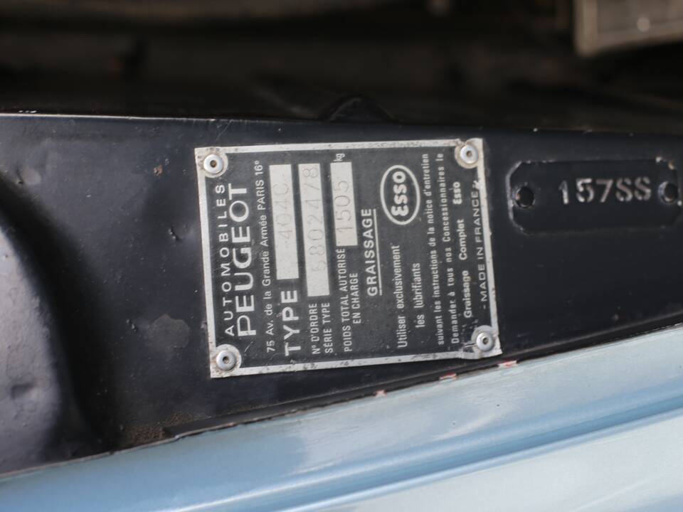 Image 53/56 of Peugeot 404 Coupé (1968)