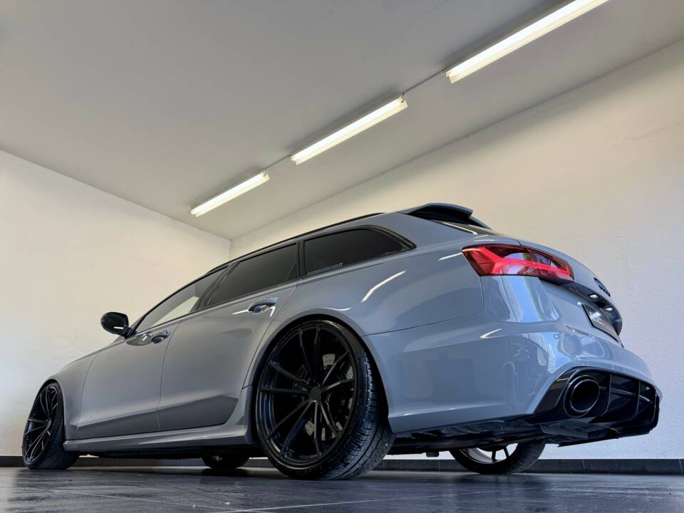 Bild 9/28 von Audi RS6 Avant Performance (2017)