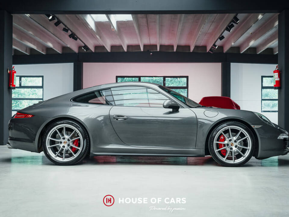 Image 5/23 of Porsche 911 Carrera 4S (2013)