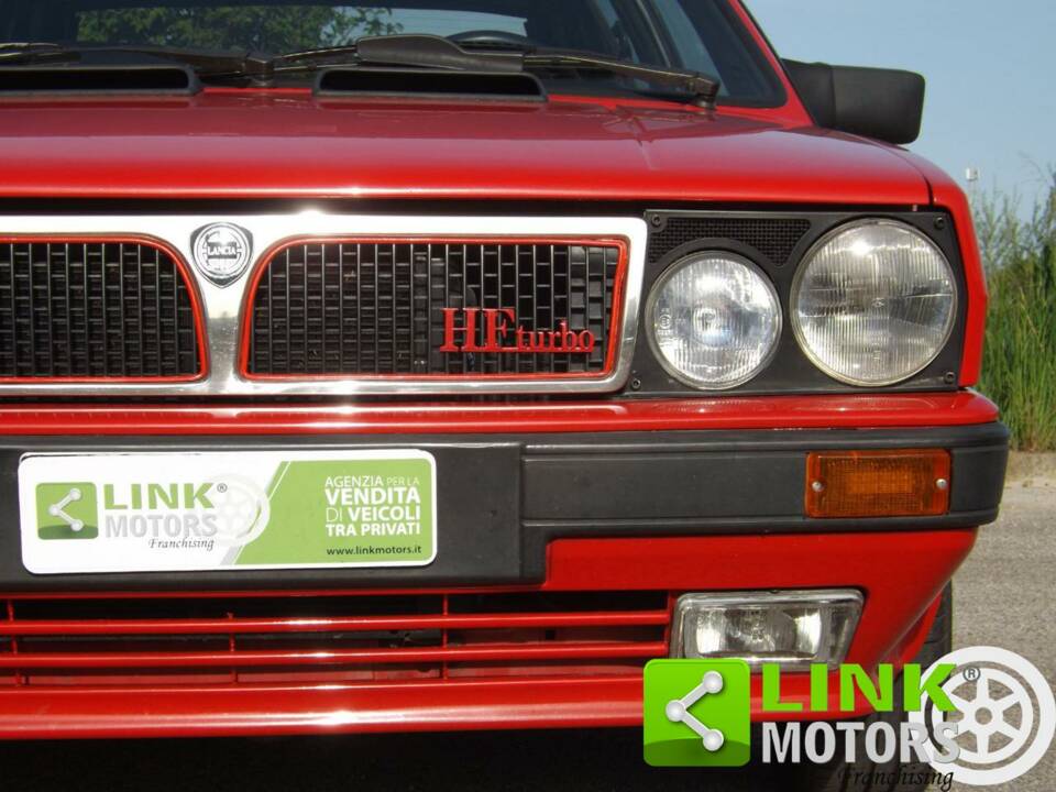 Bild 7/10 von Lancia Delta 1.6 HF (1988)