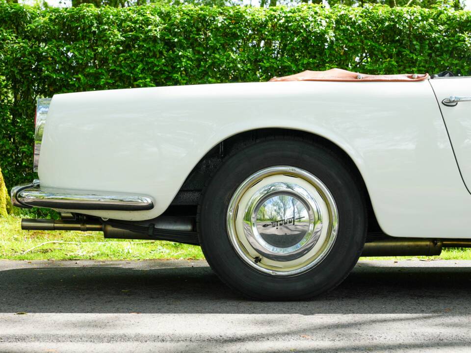 Image 20/41 of Lancia Flaminia GT 3C 2.5 Convertible (1963)