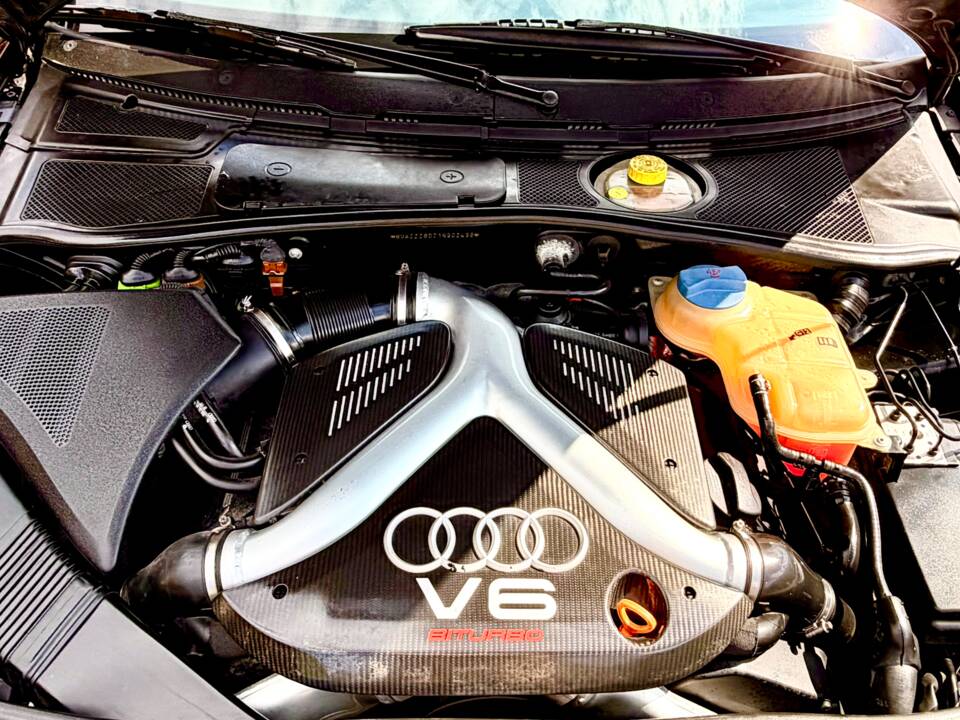 Afbeelding 13/14 van Audi RS4 Avant (2001)