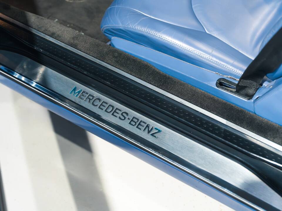 Image 19/35 of Mercedes-Benz SL 320 (1998)