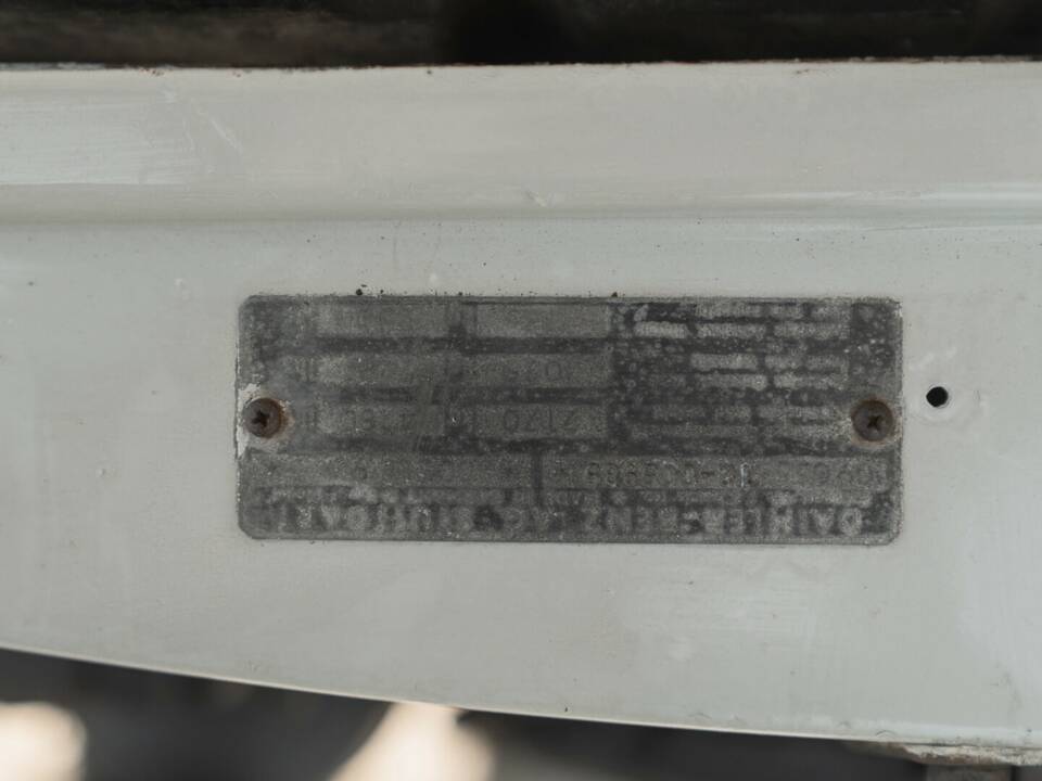 Image 32/34 of Mercedes-Benz 300 SEL 3.5 (1971)