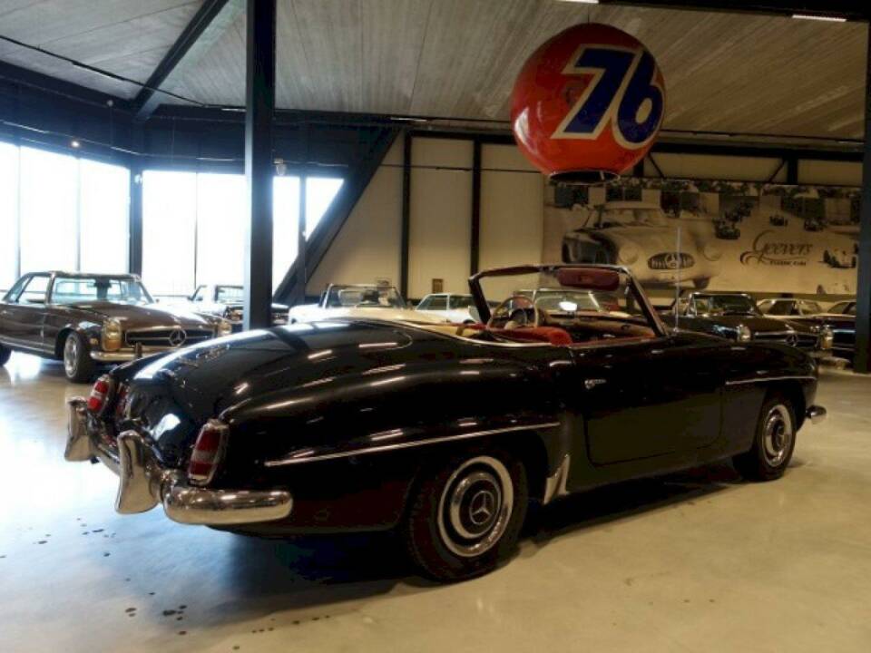 Image 15/43 of Mercedes-Benz 190 SL (1962)