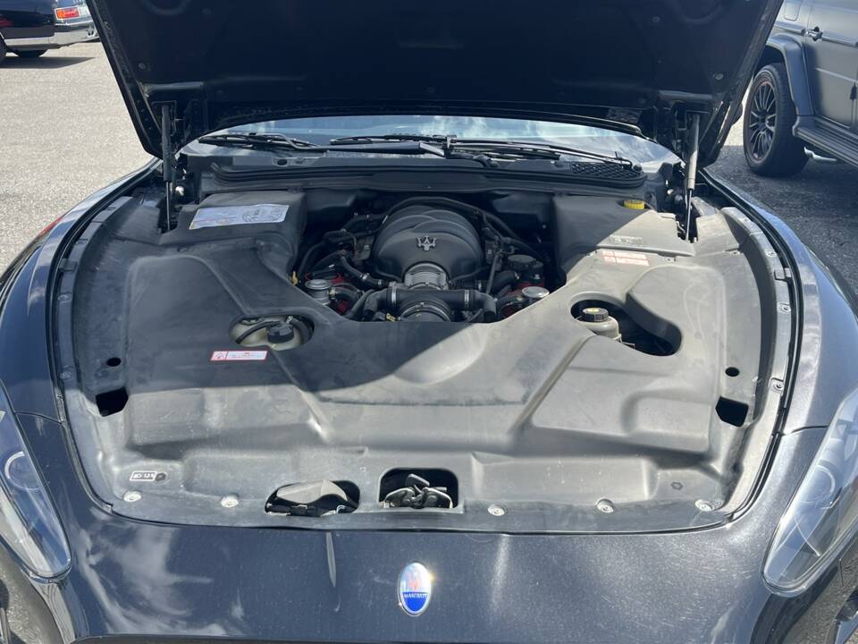 Image 29/39 de Maserati GranTurismo S (2010)