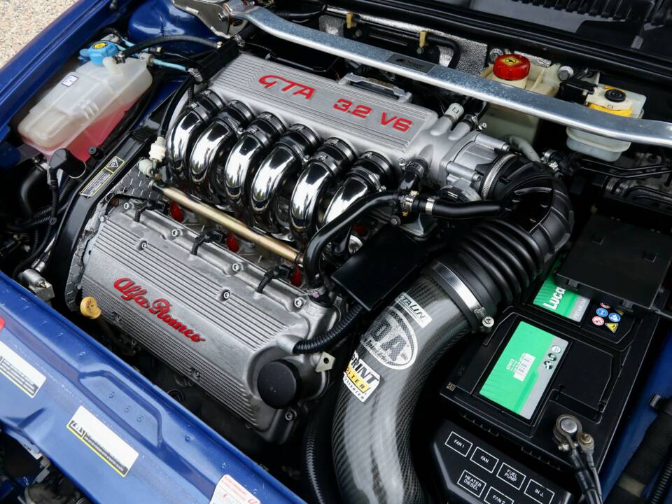 Imagen 25/50 de Alfa Romeo 156 3.2 V6 GTA (2003)