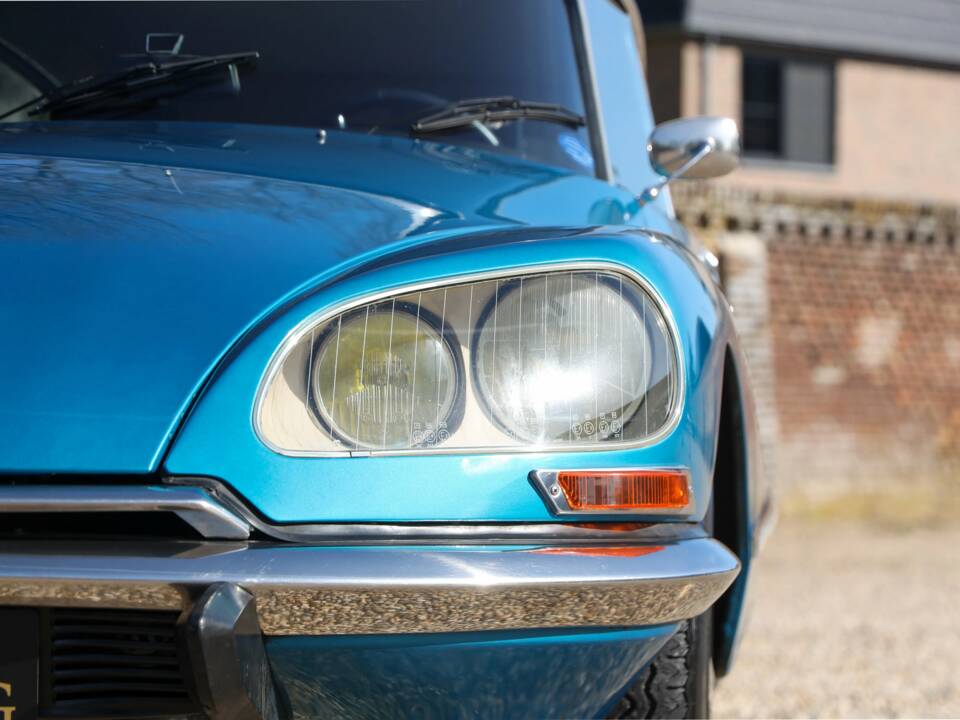 Immagine 16/50 di Citroën DS 23 Pallas IE (1973)