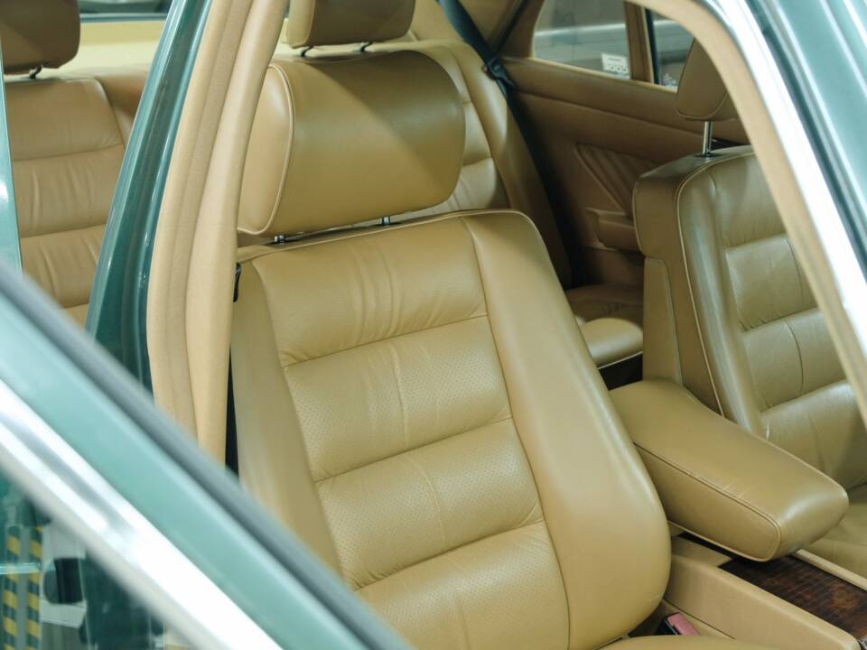 Bild 22/50 von Mercedes-Benz 420 SEL (1990)
