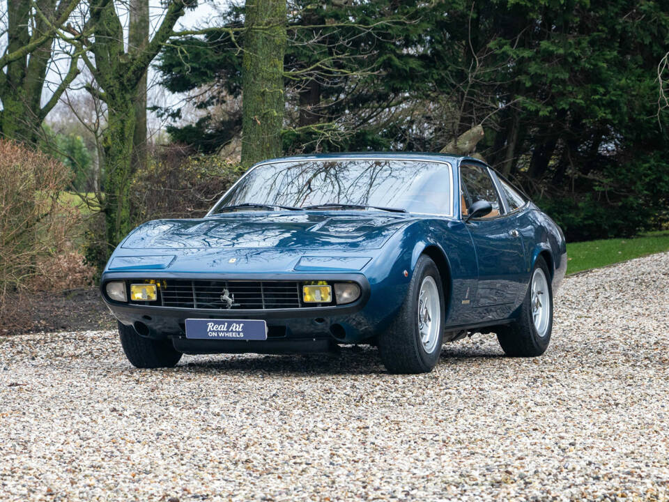 Image 4/16 of Ferrari 365 GTC&#x2F;4 (1972)